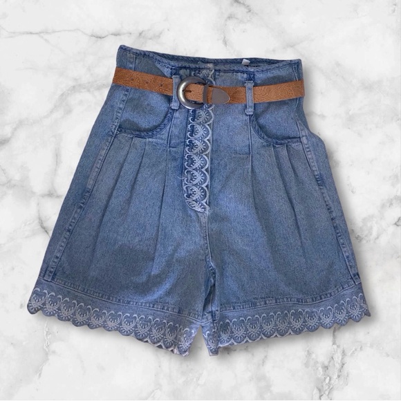 Vintage Y2K SWITCH Jean shorts - Picture 1 of 3